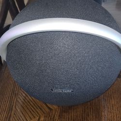 Onyx Studio 8