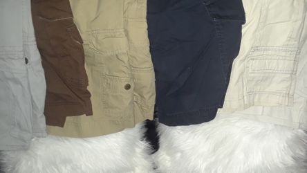 Lot of six cargo men's or teenagers shorts