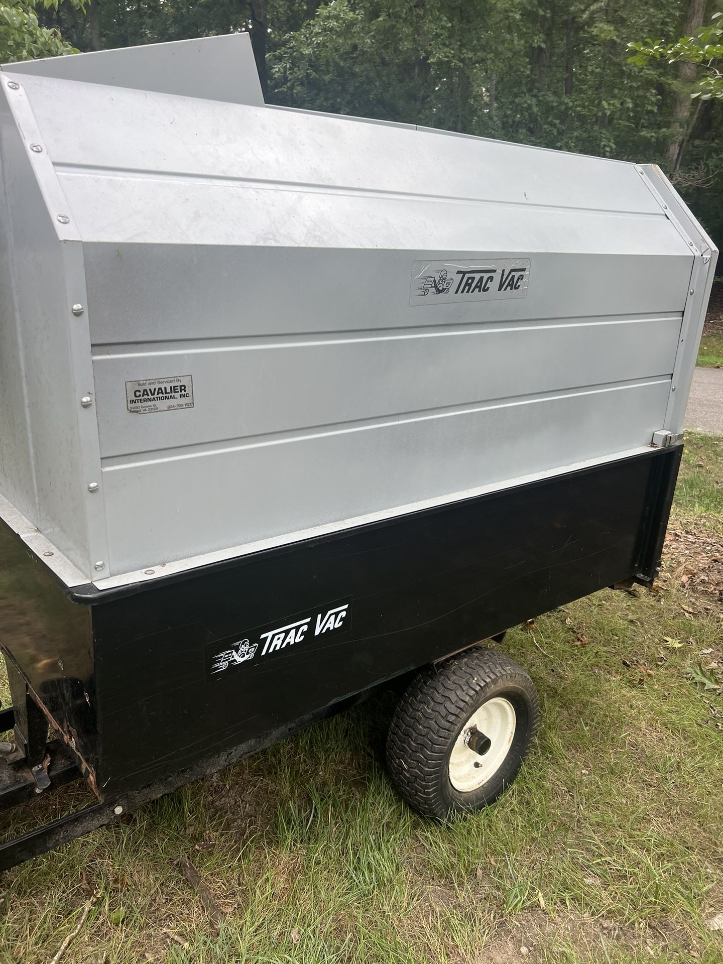 TracVac 880 Leaf System