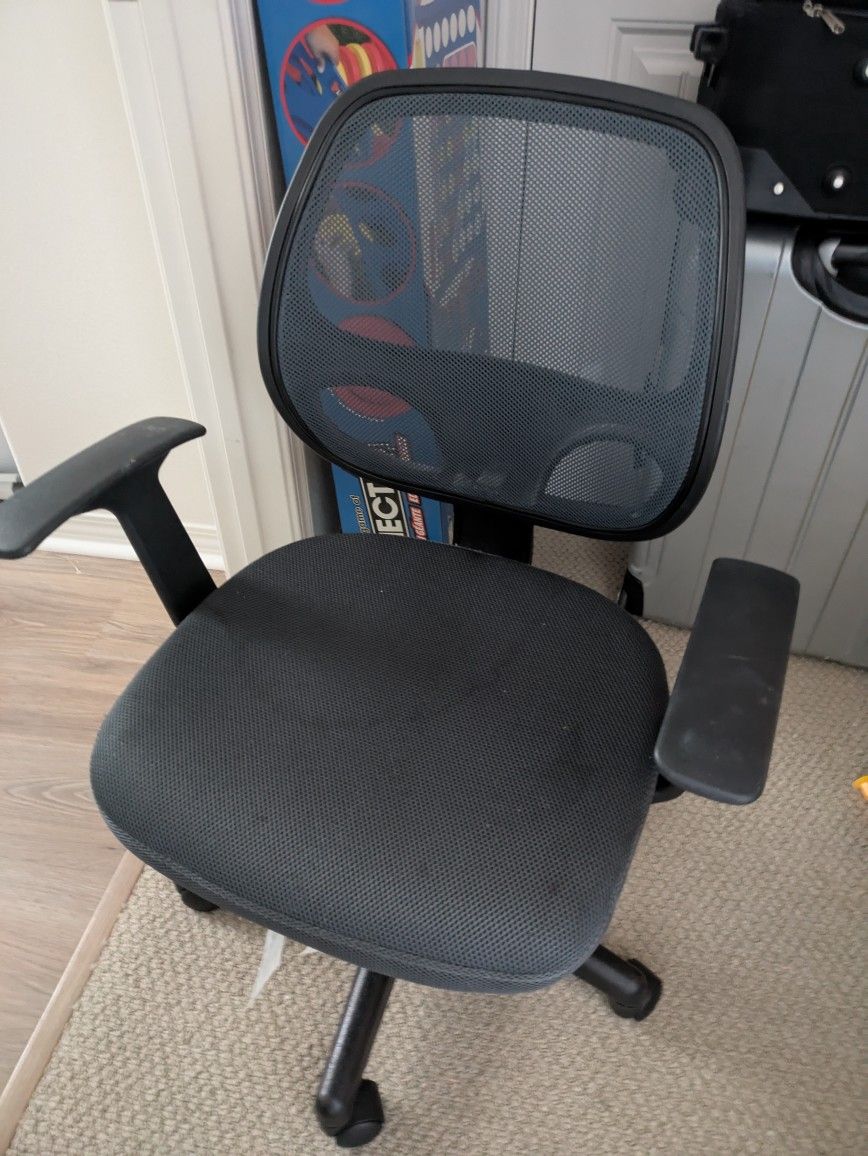 Office Chair With Wheels