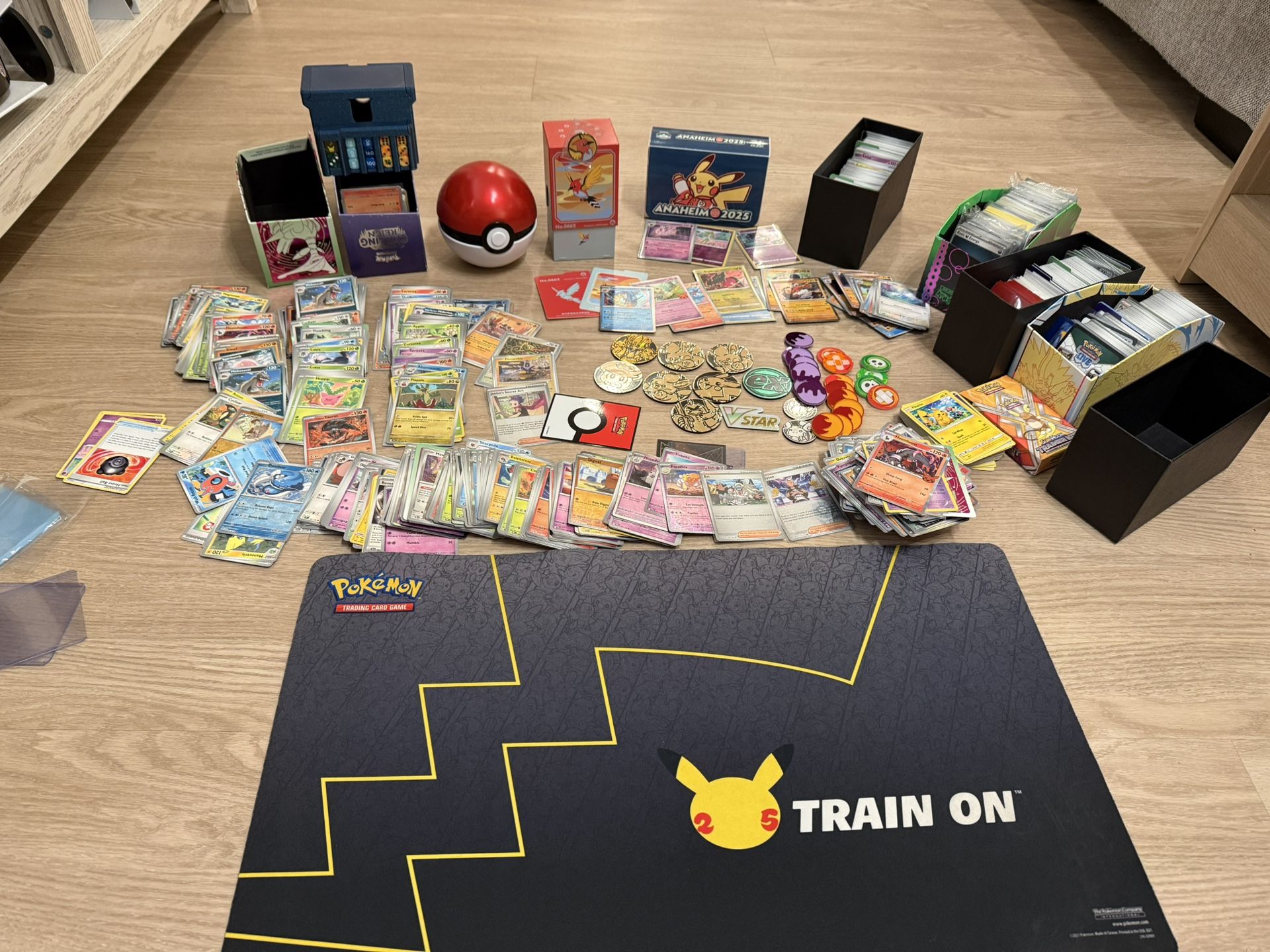 Pokémon TCG Mega Lot – 1,000+ Cards, Accessories, Deck Boxes, Dice, Coins, Playmat – EVERYTHING Included – $130 (Firm)