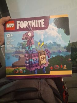 LEGO Fortnite Supply Llama Set 77071