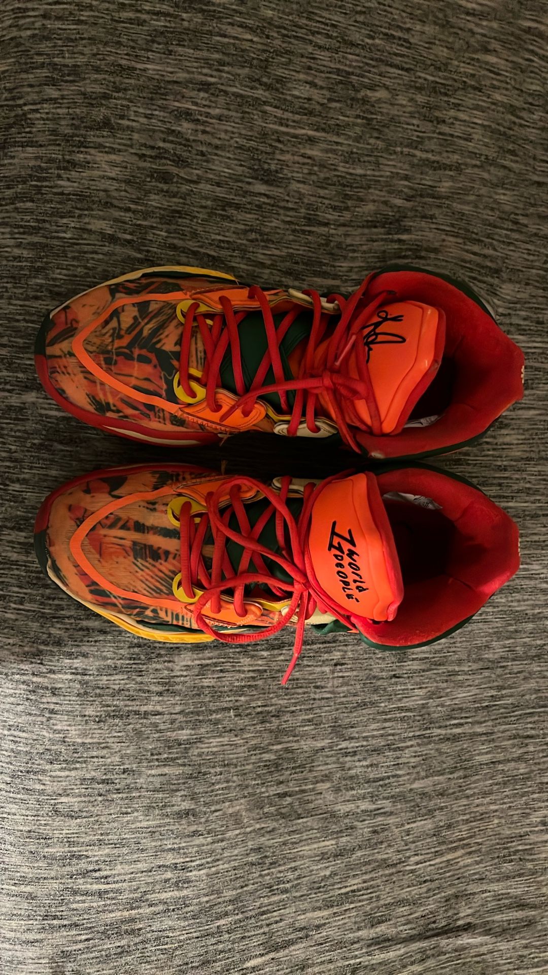 Nike Kyrie 6 “World of People” Size 10.5