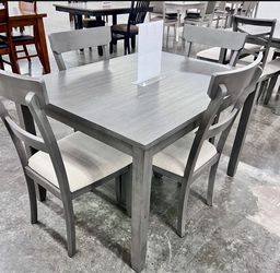 Comedor De Madera Nuevo En Su Caja