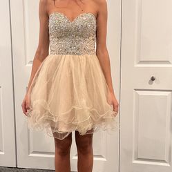 Short Party / Prom Dress. Size S