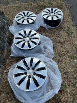 Honda Accord OEM Steel Wheels + Wheel Covers (Set of 4) – Excellent Condition