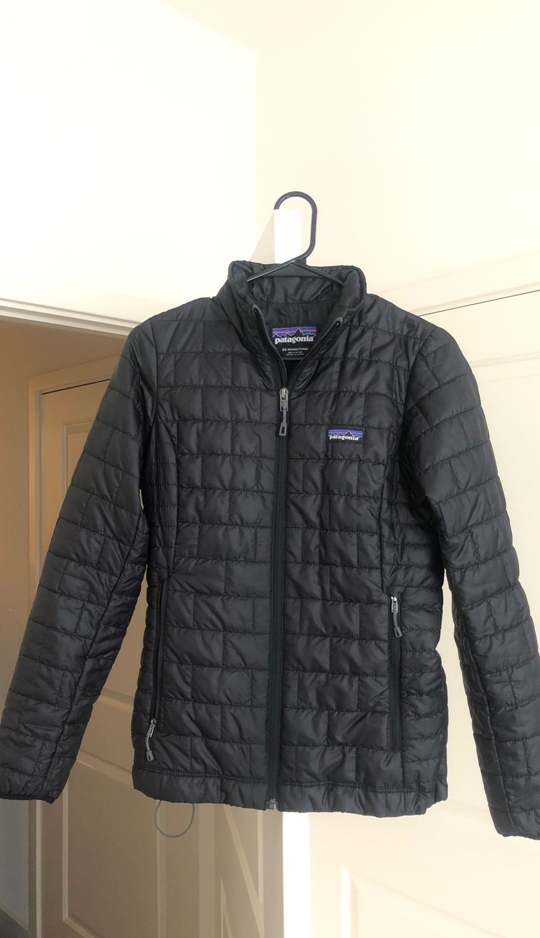 Patagonia XS Nano Puff jacket- women’s