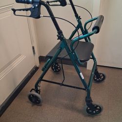Invacare MEDICAL WALKER  💚 🟩 💚 OUTDOOR Or /Indoors. ...Use ☆ RARE☆Extra SMOOTH RIDER...Rubber Wheels 🛞 