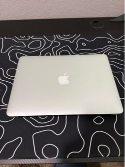 MacBook Air 13” (2017)