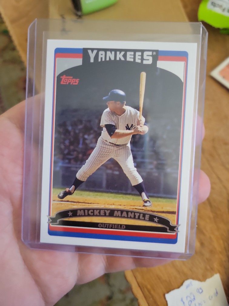 Topps Mickey Mantle Baseball Card NM #7