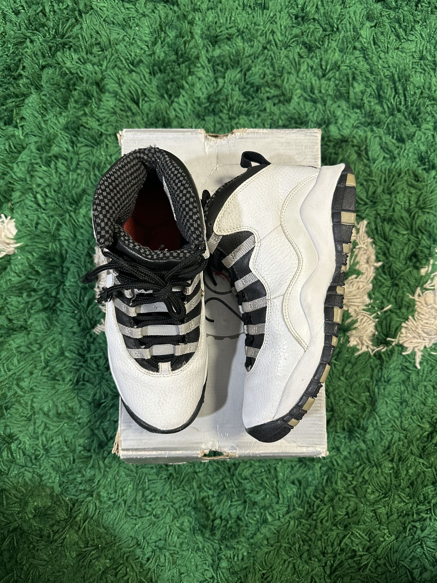 Air Jordan 10 Retro GS size 5y 6.5 Women’s