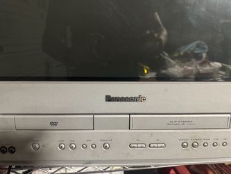 Panasonic 20 inch tv vhs dvd combo