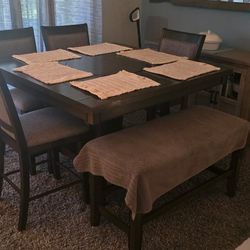 Kitchen Table With Chairs 