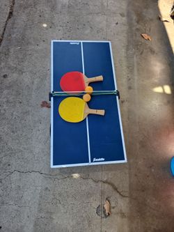 Small pinpon table