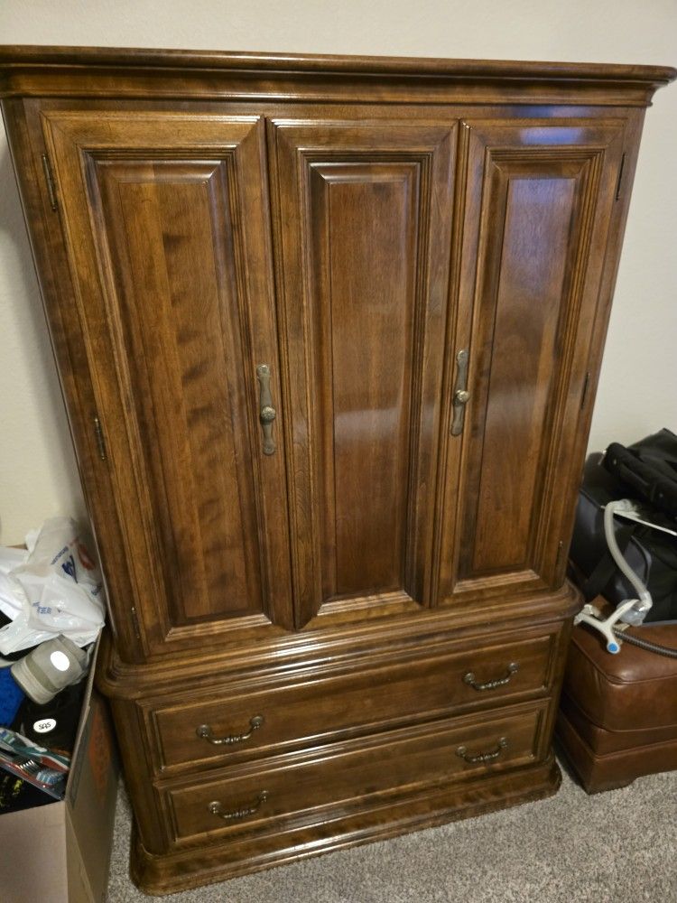 Ethan Allen Bedroom Set