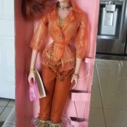 17" ERIN GOES HOLLYWOOD BUTTERFLY RING RETIRED DOLL