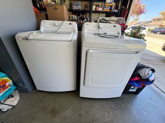 LG Washer and Dryer Set