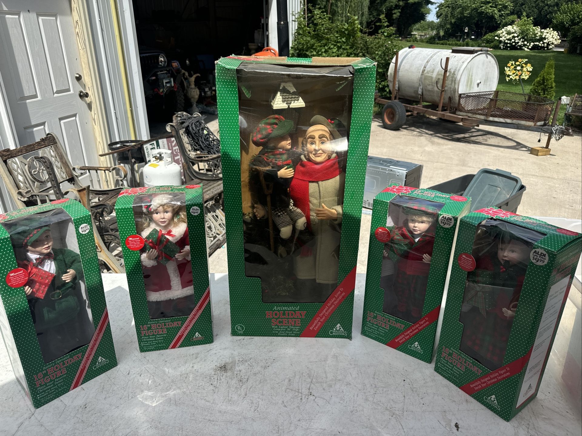 Christmas Dolls 