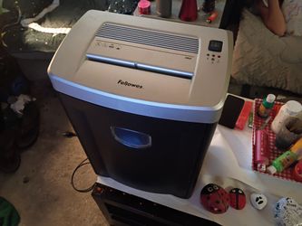 Paper Shredder
