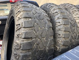 Lt275/70R18
