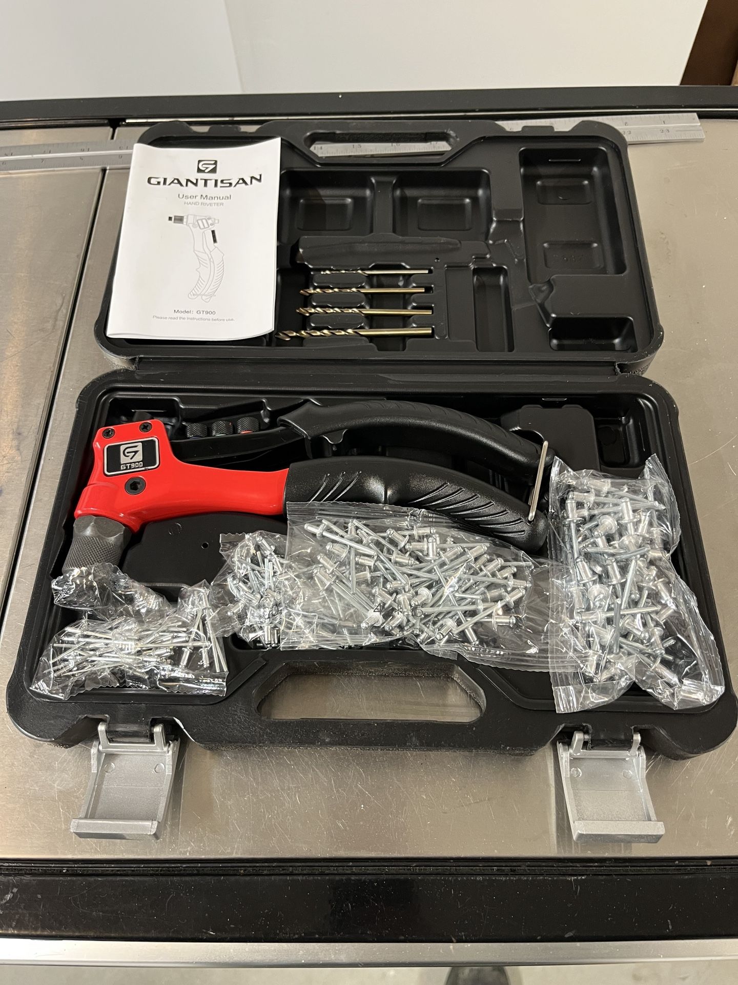 Hand Pop Rivet Tool With Extras