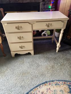 Vintage White Wooden French Provincial–style writing desk/vanity