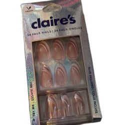Claire's Vegan Faux Nails in Nude Pink