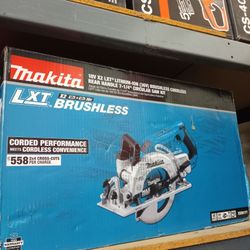 MAKITA 18V X2 LXT LITHIUM-ION ( 36V ) BRUSHLESS CORDLESS REAR HANDLE 7 - 1/4" CIRCULAR SAW KIT