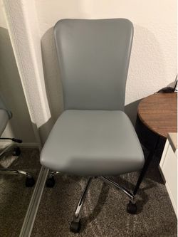 Computer Chair $10