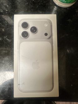 iPhone 17pro Silver 256gig unlocked