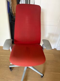 Haworth Fern Ergonomic Executive Office Chair - Red Fabric / Grey Frame