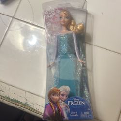 Disney Frozen Princess Elsa of Arendelle Sparkle 12" Doll