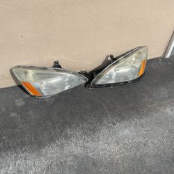 Honda Accord Sedan Headlights 