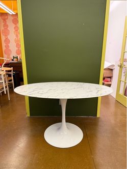 MOVING SALE: Oval Marble-Look Tulip Pedestal Dining Table
