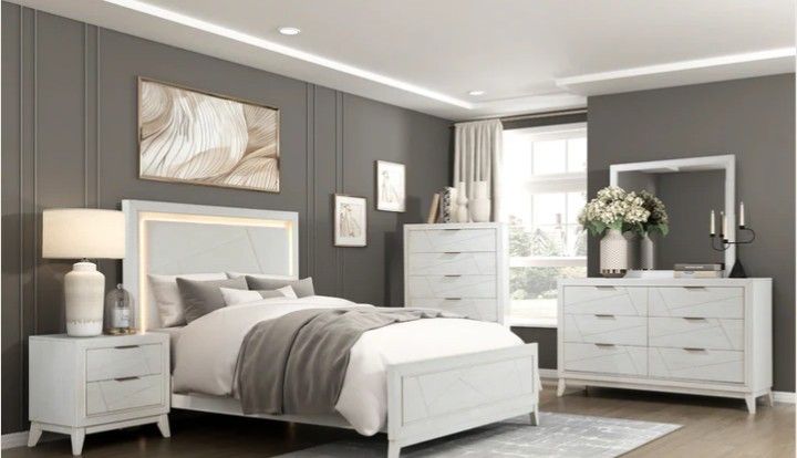 Queen Bedroom Set