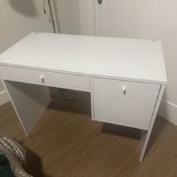 White Desk / Vanity 