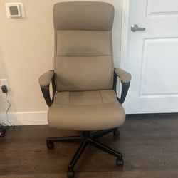 Office Chair - 6 months used