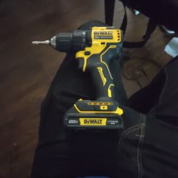 Dewalt Drill  (Dcd708)