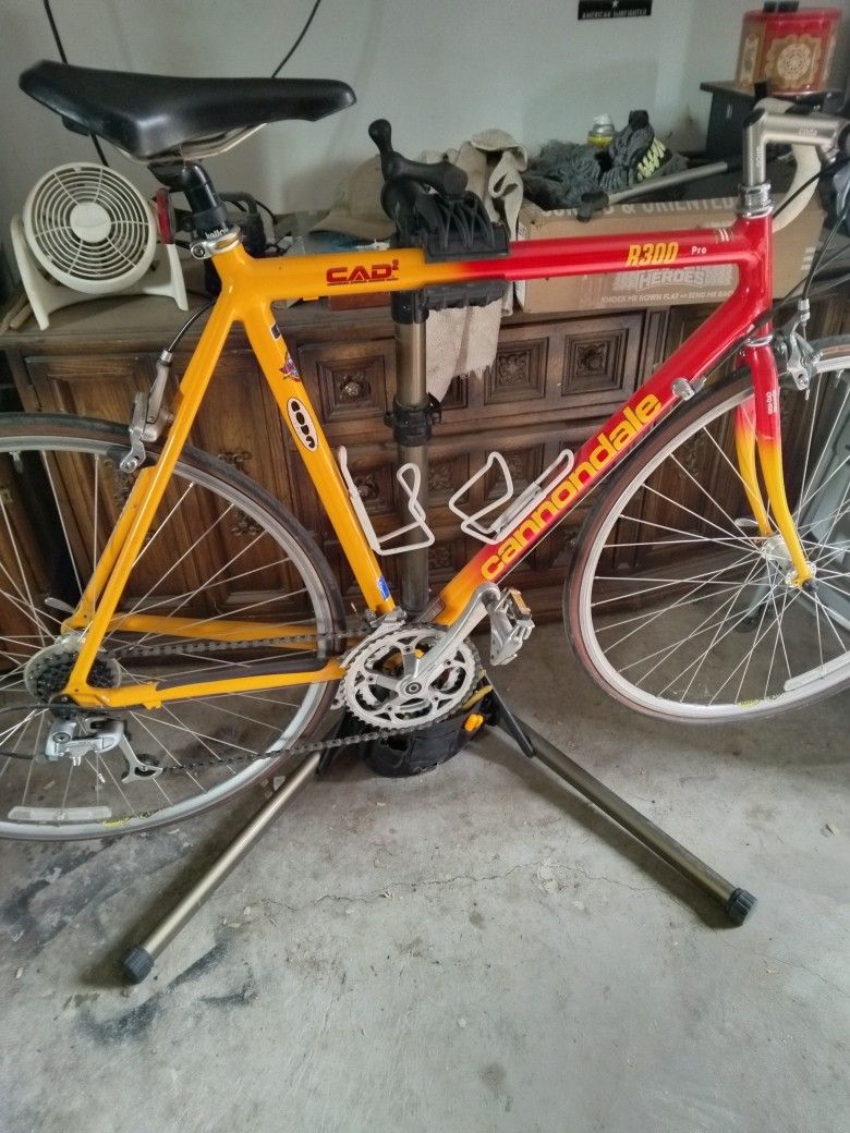 Cannondale Road Bike