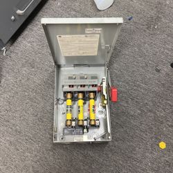 New Electric Disconnect switch 30 Amp 600V