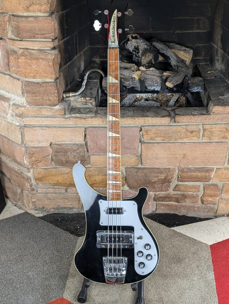 Rickenbacker 4003 Bass Guitar