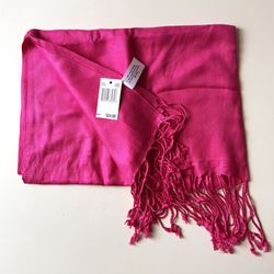 PRETTY—PRETTY PINK SCARF/WRAP 💕