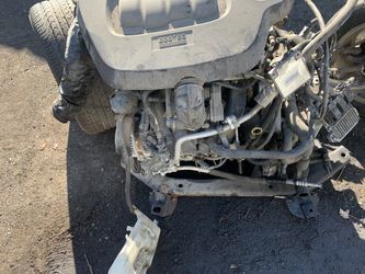 2007 Chevy HHR 2.4 engine and trans - 110,000 miles