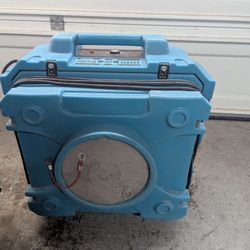 Dri-eaz Driz Hepa 500 Air Scrubber And Dri-eaz Driz Air 
1200  Dehumidifier And FiltersBrand new filters: value at 300.00:

F397 Carbon Filter (Hepa f