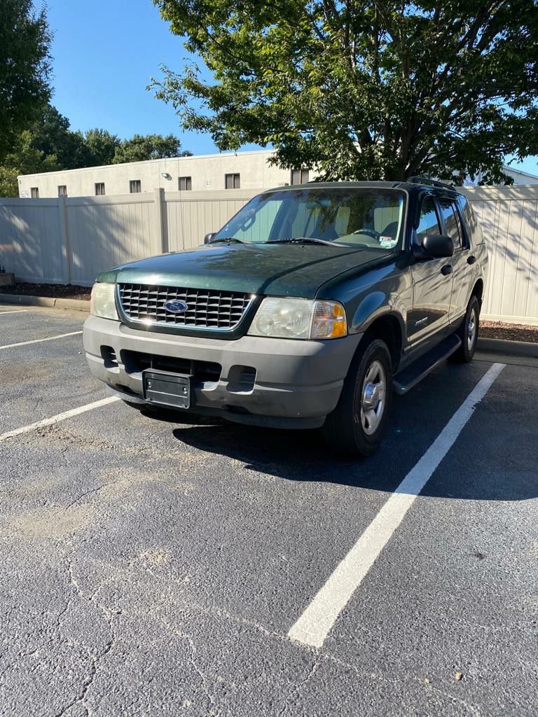 2002 ford explorer runs and drive really good