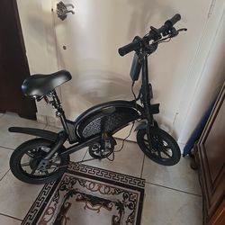 BRAND NEW Jetson Electric Bike - Never Used! - Birthday Gift