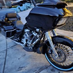 2018 Harley Roadglide Clean Title 