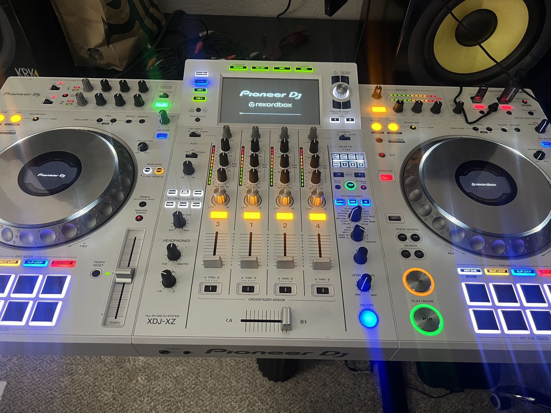 XDJ XZ