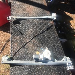 Vendo Este Motor Con Su Riel Para El Vidrio