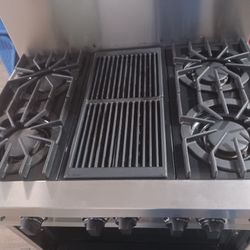  Used Like New Viking 36 Inches  Dual Fuel 